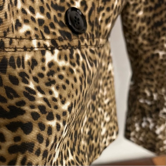 Banana Republic Leopard Double Breasted
Peplum Jacket Size M GreatCondition - Picture 5 of 13